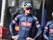 Mathieu van der Poel disputar la Copa del Mundo de MTB en Nove Mesto